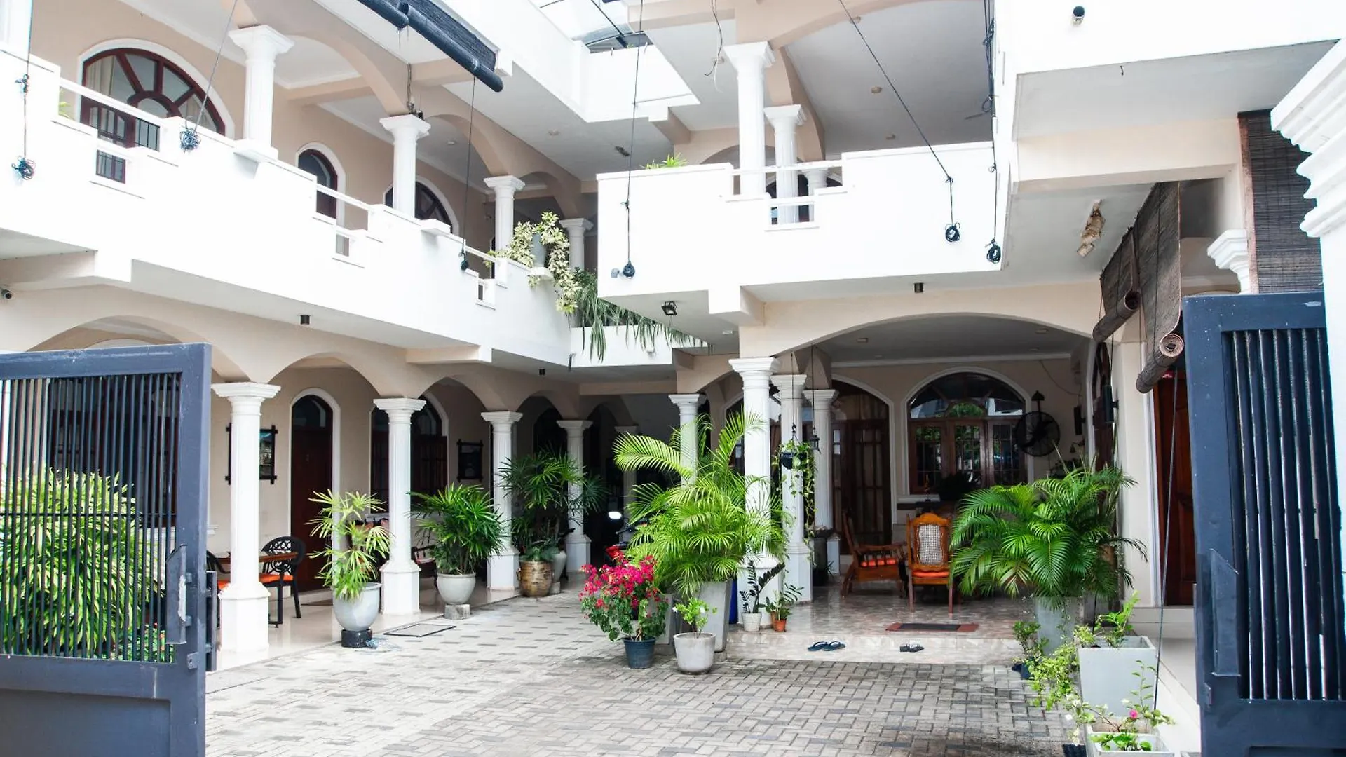 Angel Inn Negombo